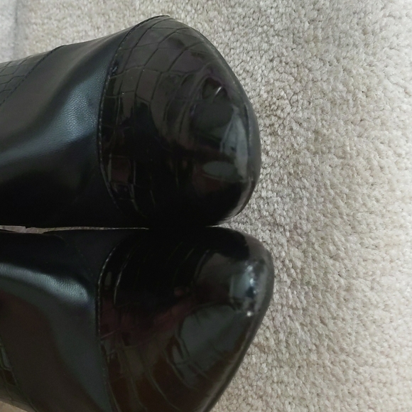 Rialto Casilda Mixed Textured Stiletto Booties 8M Black - Picture 5 of 16